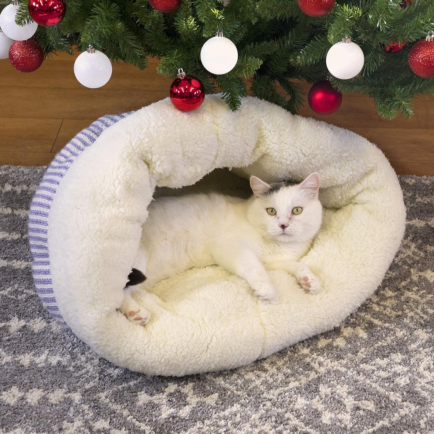 Soft plush deep dish donut cat bed