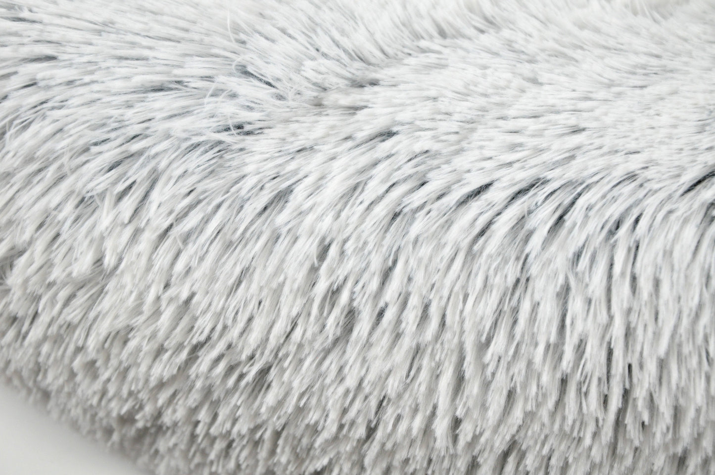 Orthopedic Pet Bed – Mr. Peanut's 28" OrthoPlush® White Bed